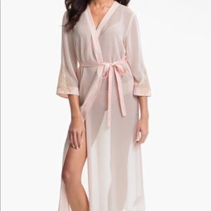 Oscar De La Renta silk robe